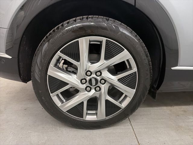 Certified 2025 Cadillac Optiq Luxury 1 w/ LPO, Floor Liner Package image 12