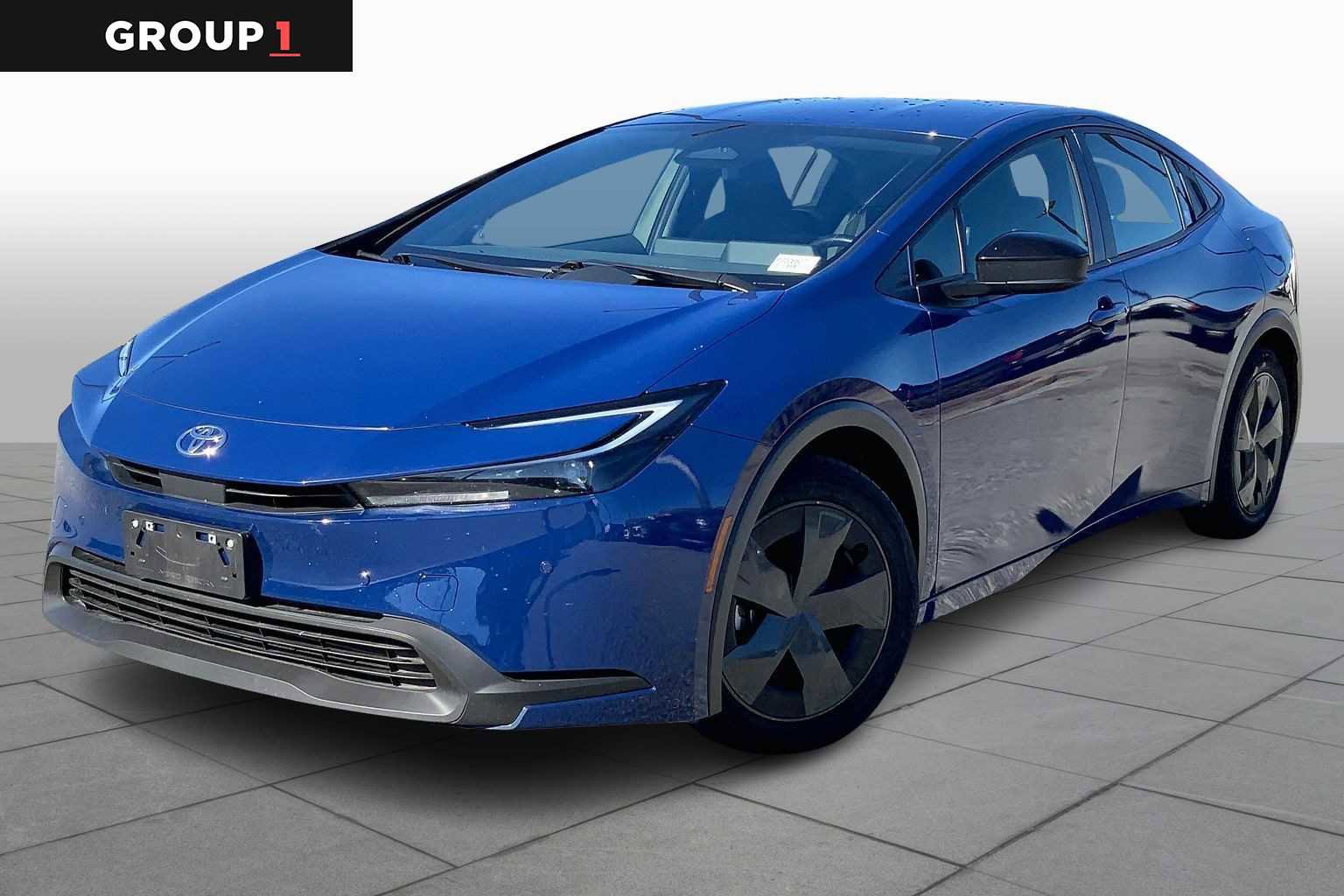 Used 2023 Toyota Prius LE image 1