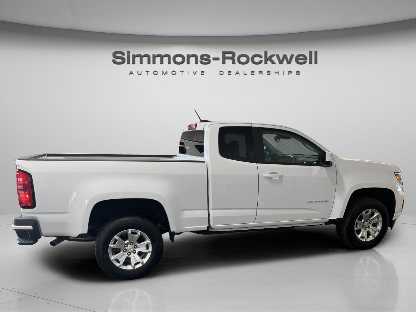 Used 2022 Chevrolet Colorado LT w/ Fleet Safety Package RWD image 5