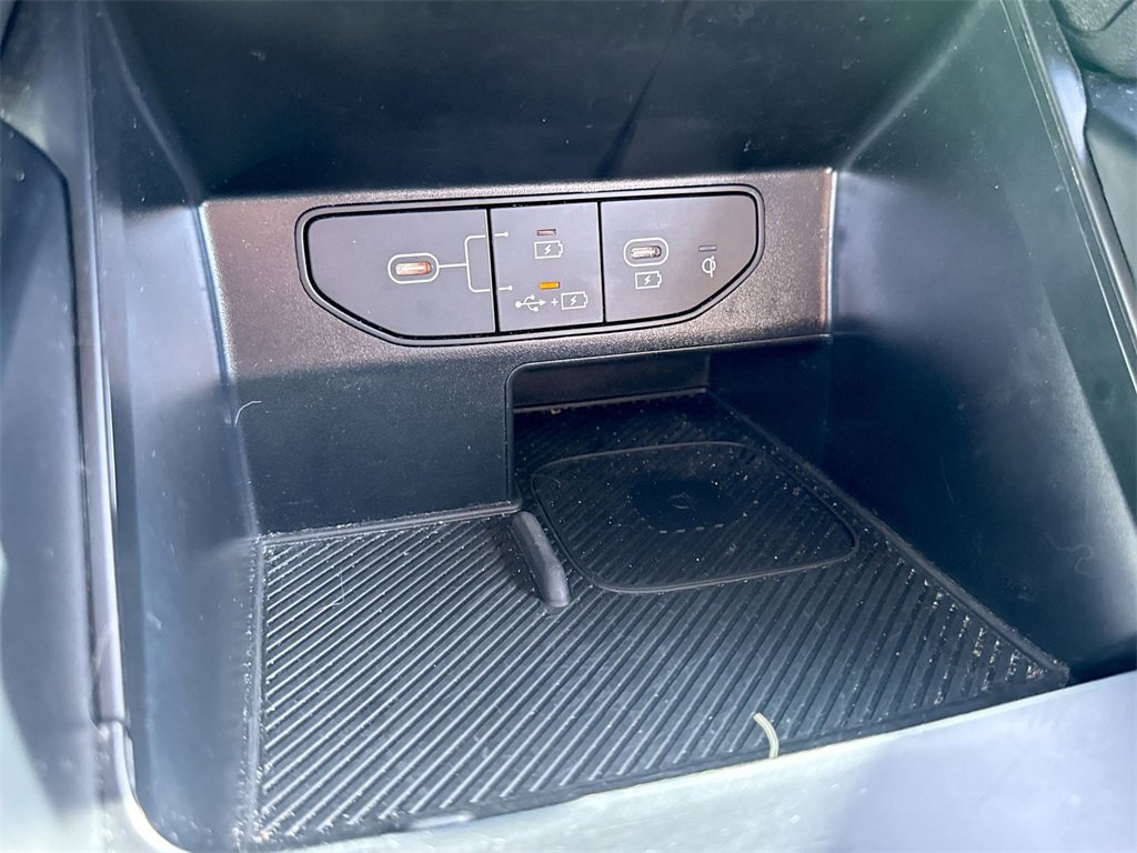 Used 2024 Kia Sorento S image 21