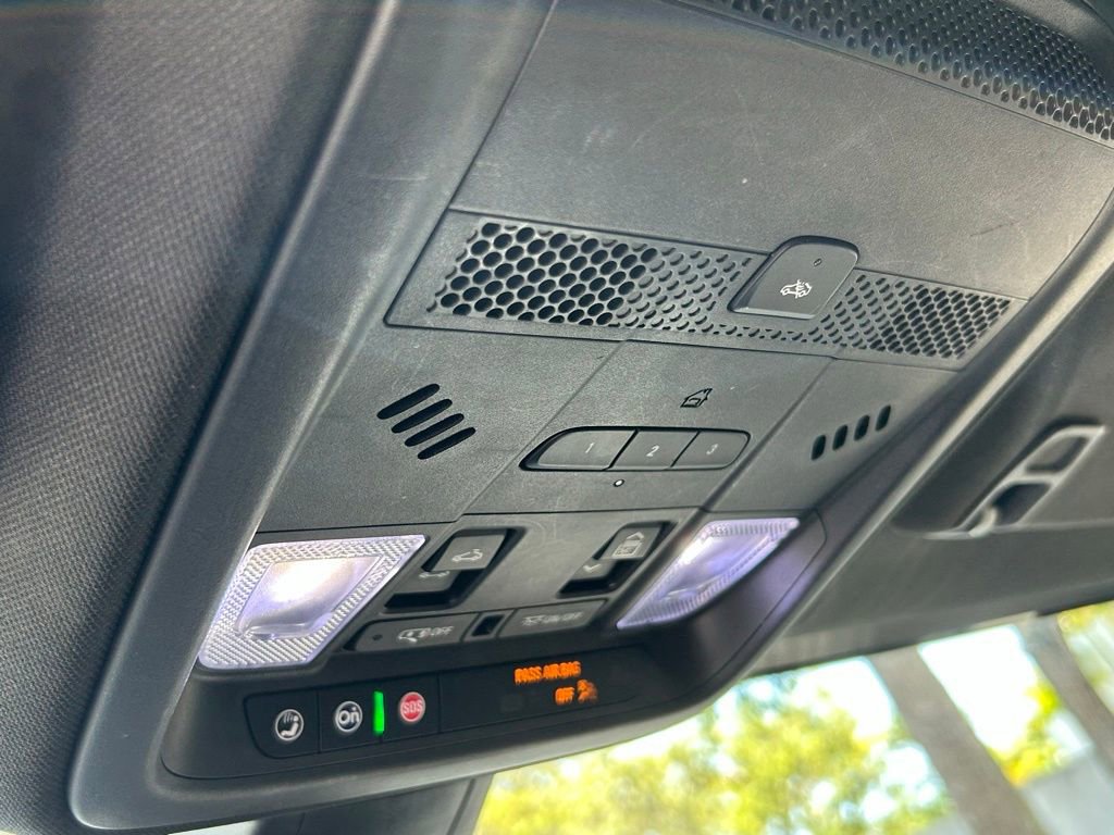 Used 2020 Cadillac XT5 Premium Luxury image 27