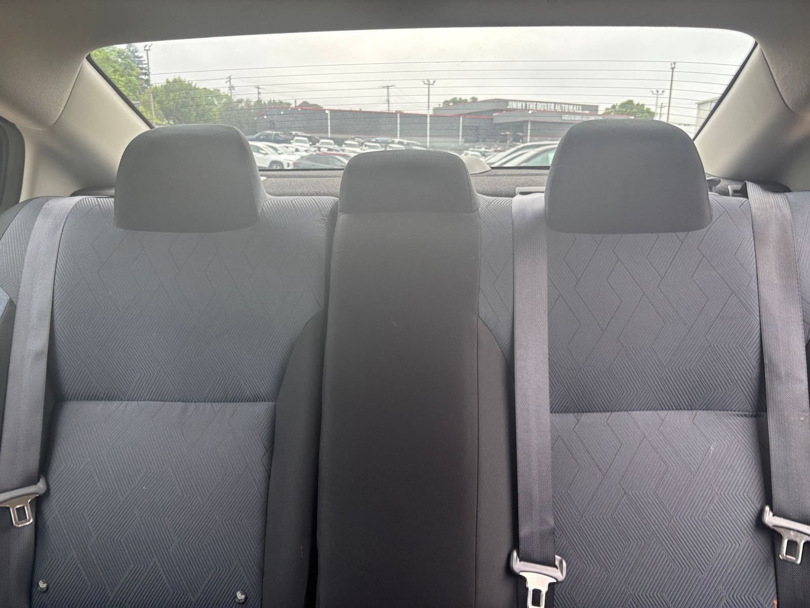 Used 2025 Nissan Versa SV FWD image 32
