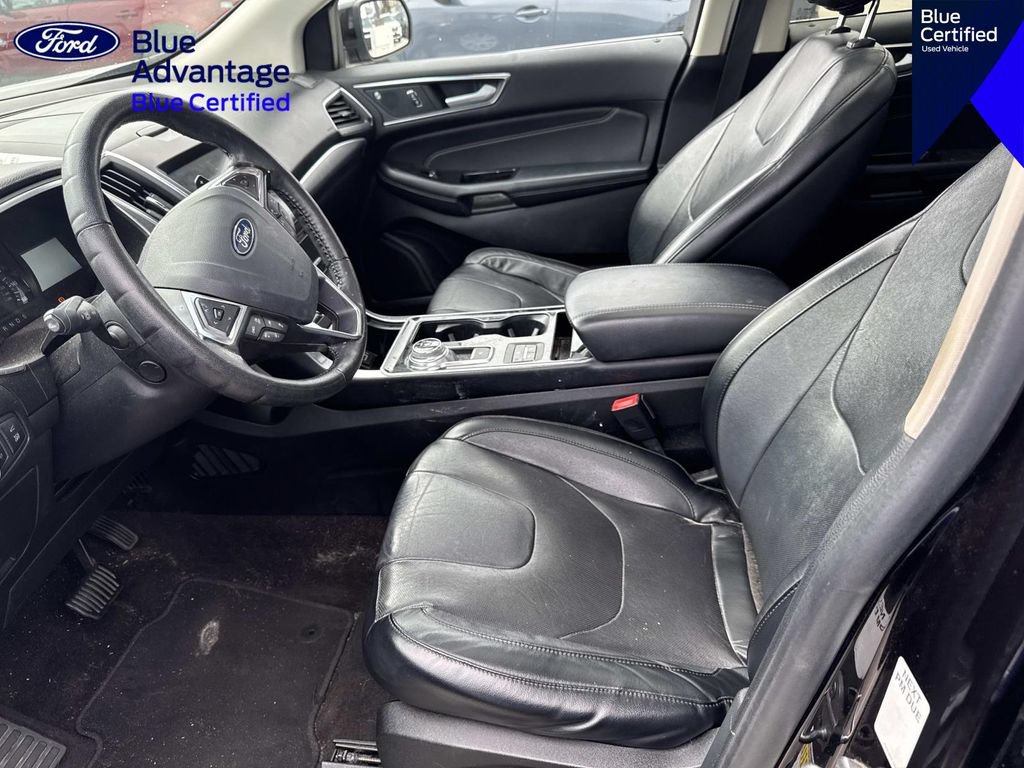 Used 2019 Ford Edge Titanium w/ Equipment Group 301A AWD/4WD image 16