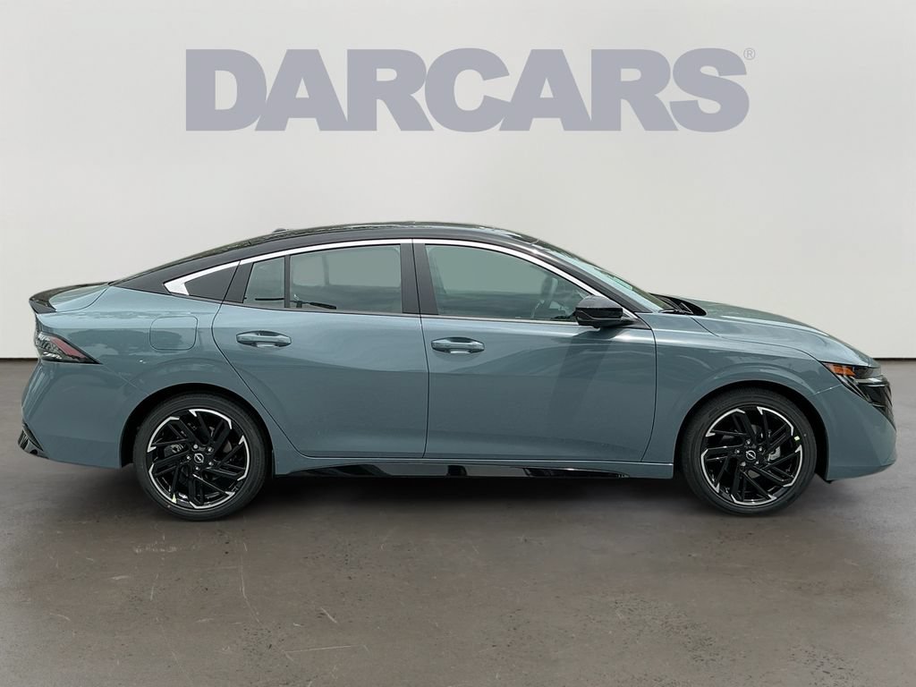 New 2026 Nissan Sentra SR w/ SR Premium Package FWD image 8