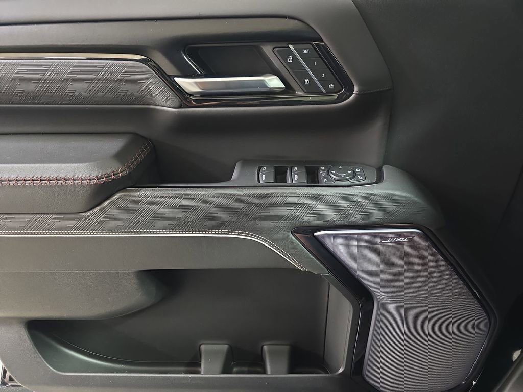 Used 2024 GMC Sierra 2500 AT4X w/ AT4X AEV Edition image 27