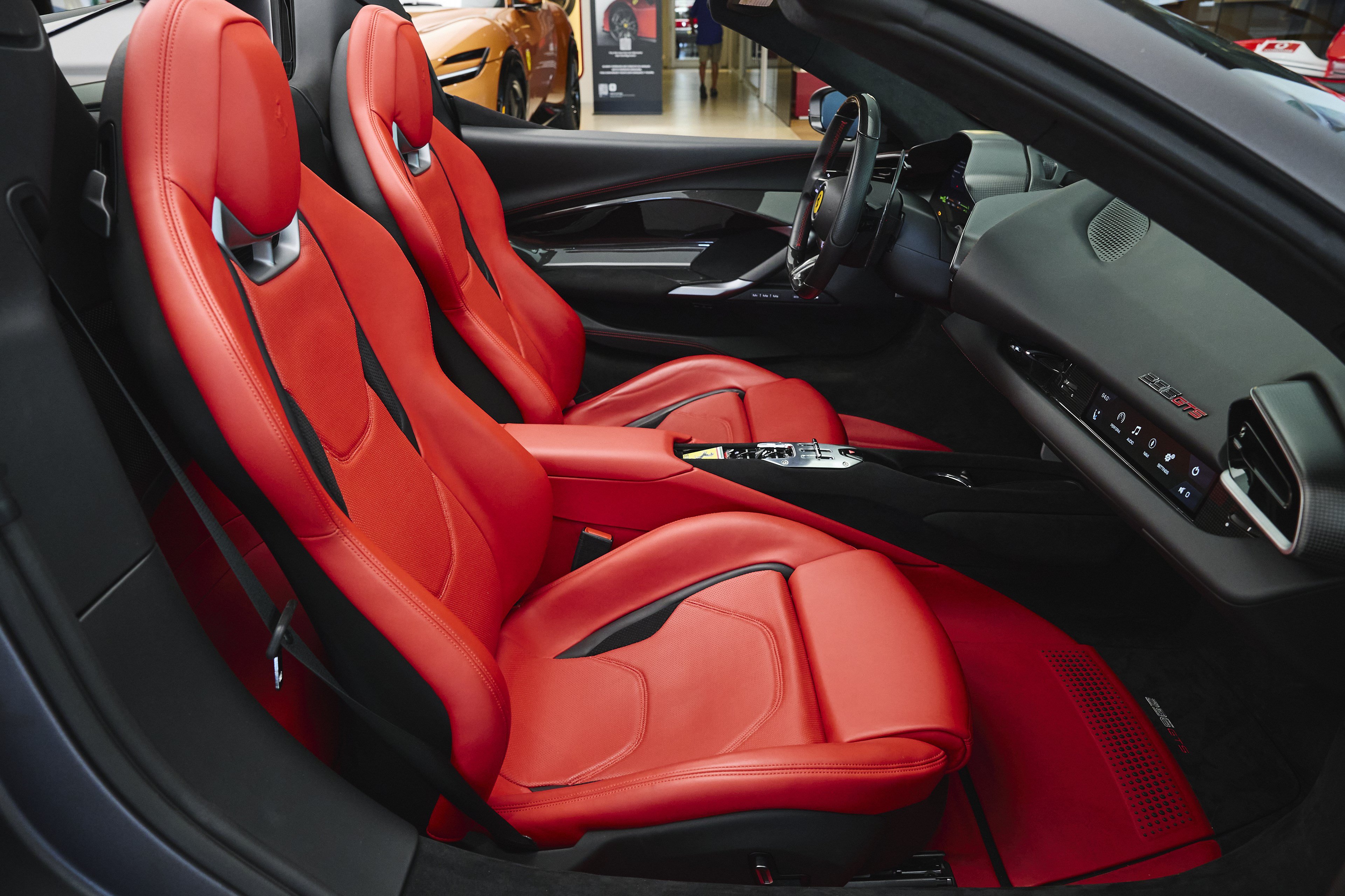 Used 2023 Ferrari 296 GTS RWD image 47