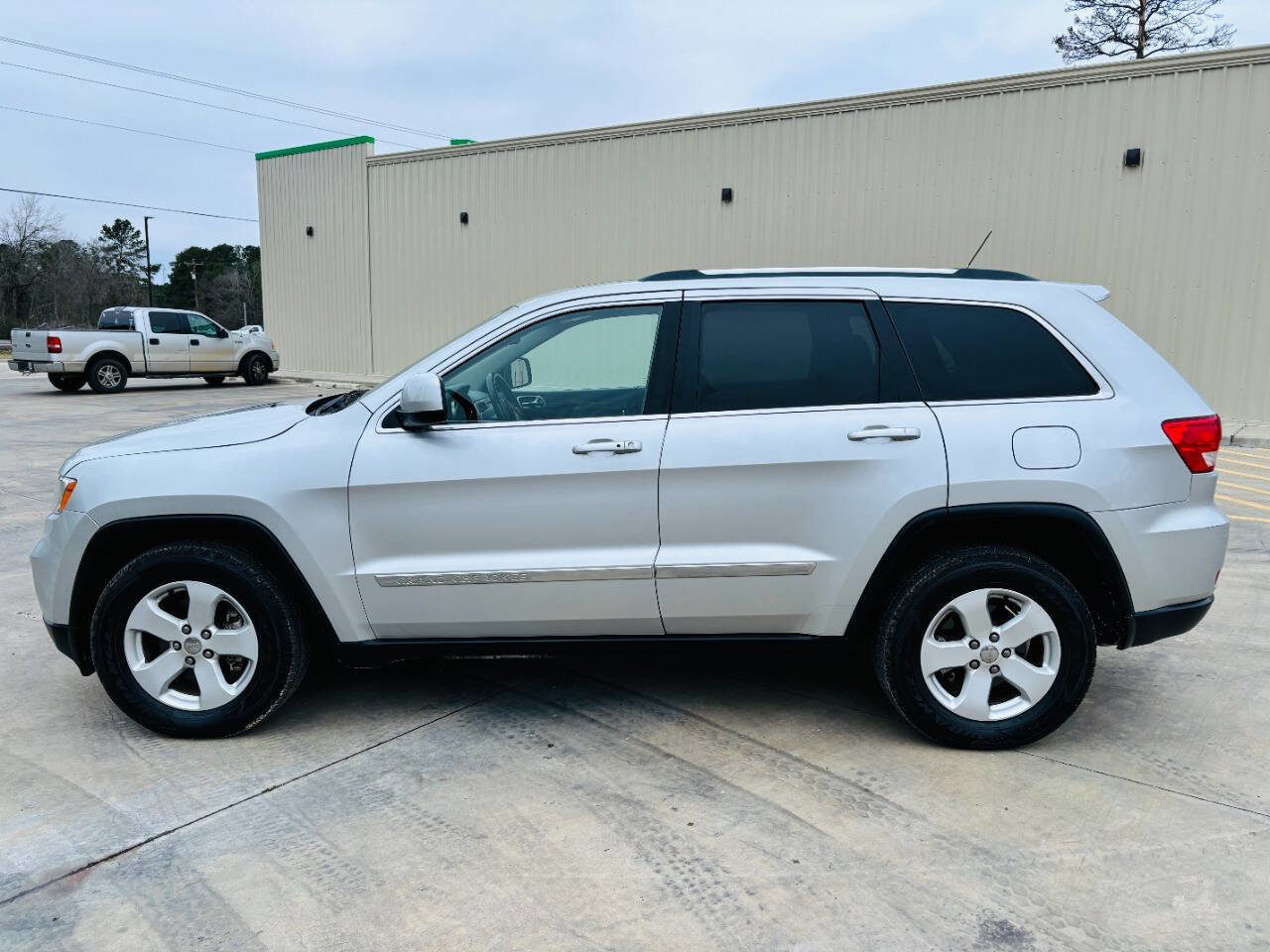Used 2013 Jeep Grand Cherokee Laredo image 6