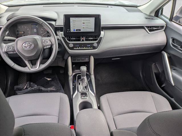 Used 2024 Toyota Corolla Cross LE FWD image 17