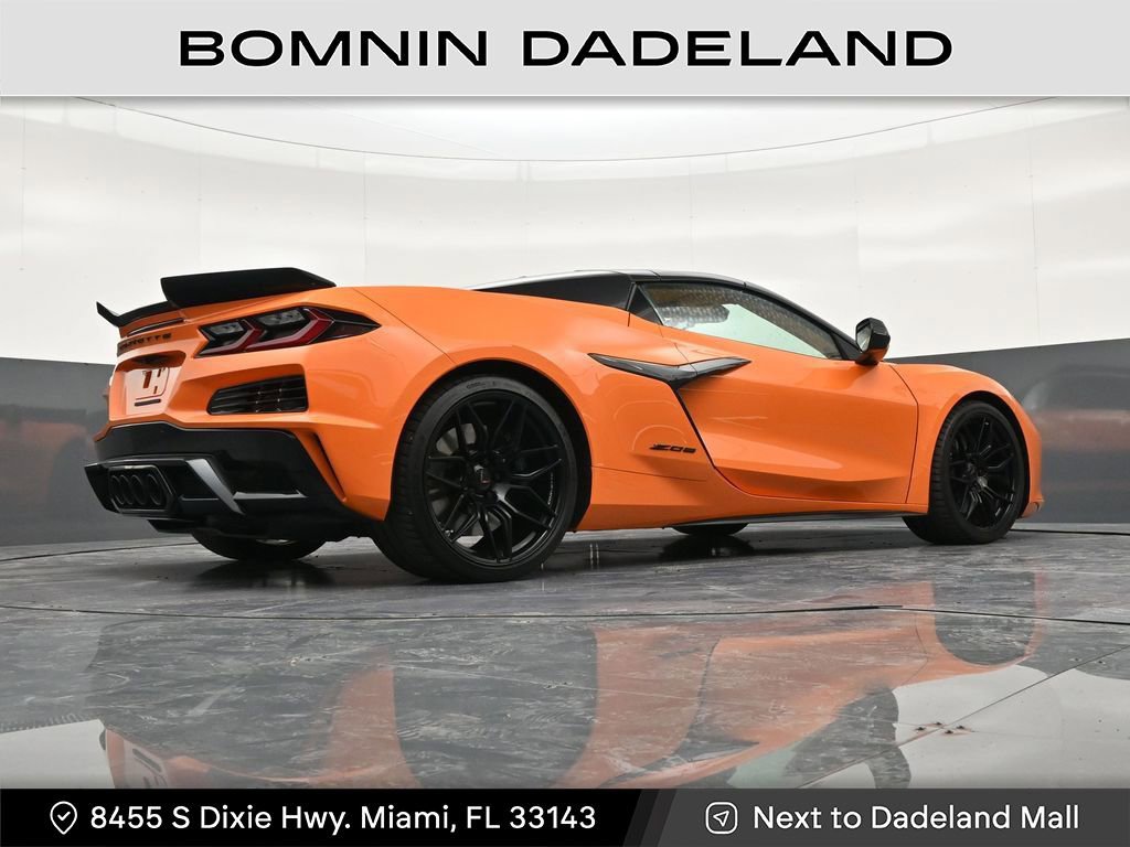 Used 2024 Chevrolet Corvette Z06 w/ Stealth Interior Trim Package image 25