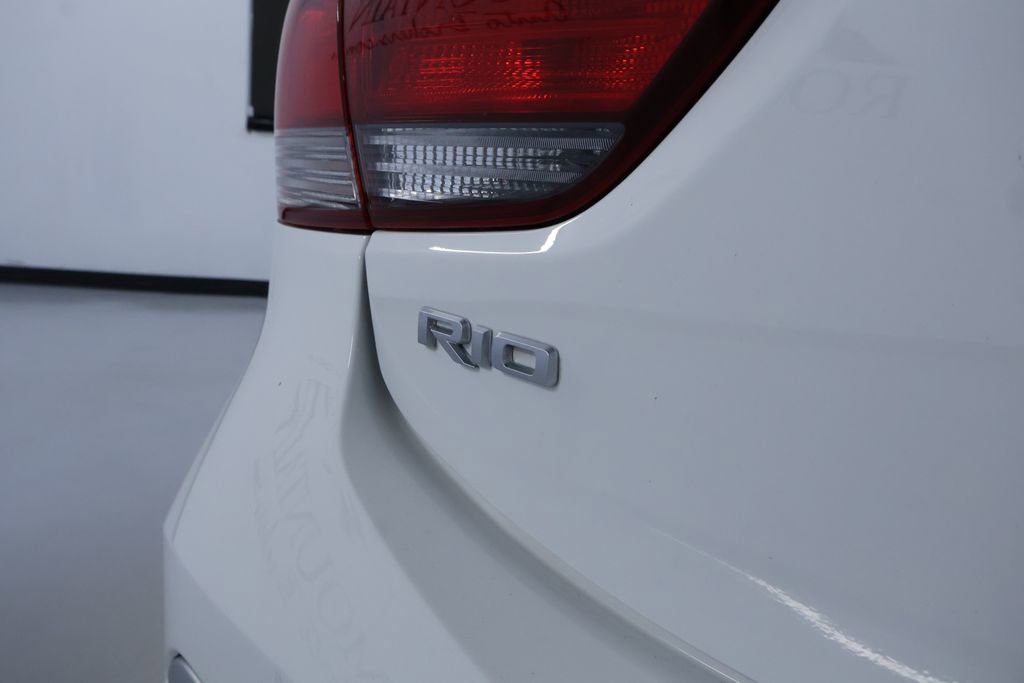 Used 2023 Kia Rio S w/ Technology Package image 10