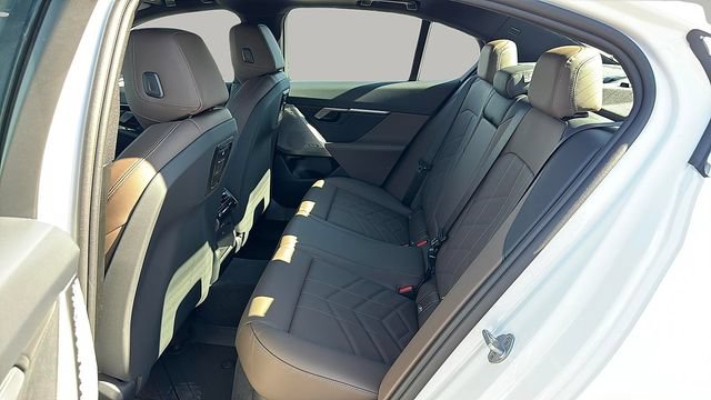 Certified 2025 BMW 530i xDrive w/ Premium Package AWD/4WD image 13