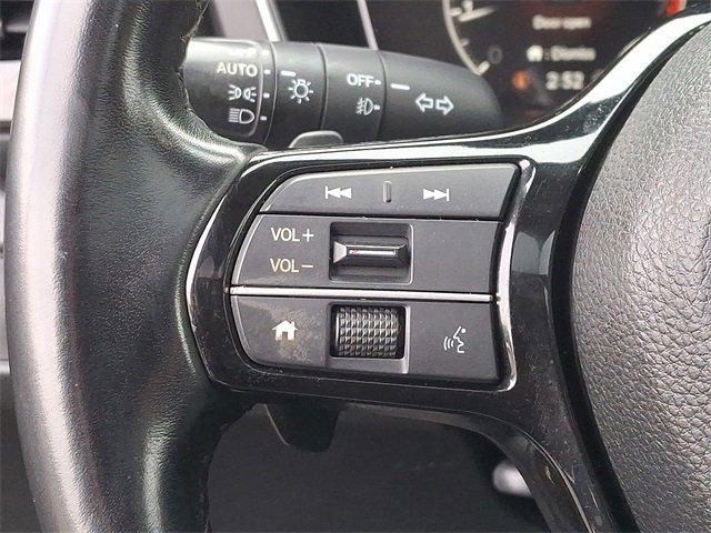 Used 2025 Honda Pilot Touring image 24