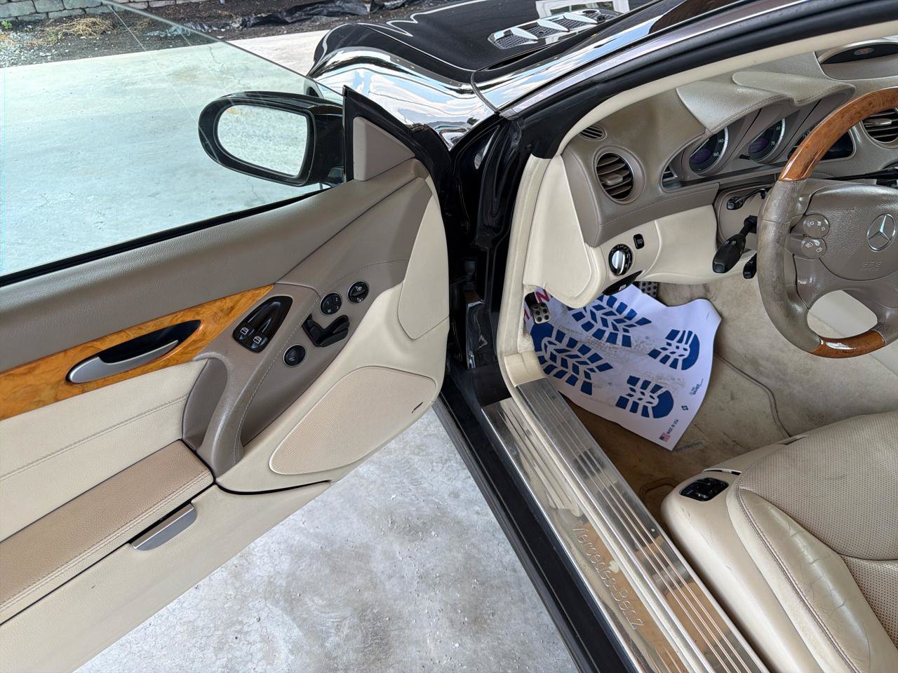 Used 2008 Mercedes-Benz SL 550 image 11