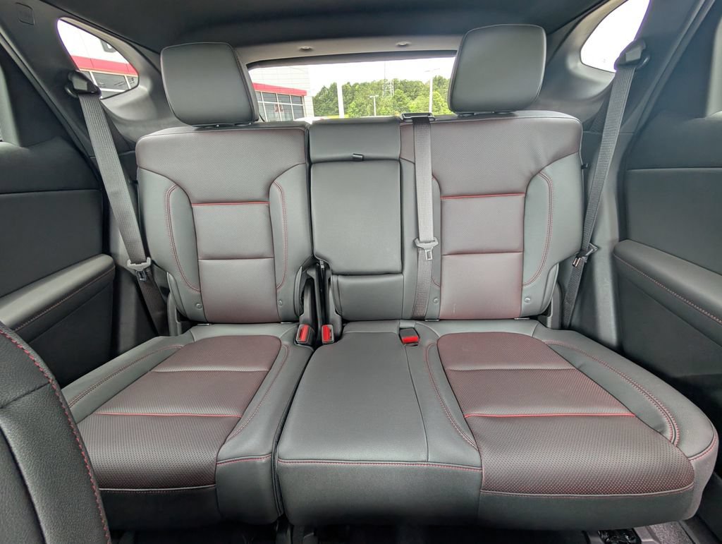 Used 2025 Chevrolet Blazer RS w/ Driver Confidence II Package FWD image 24