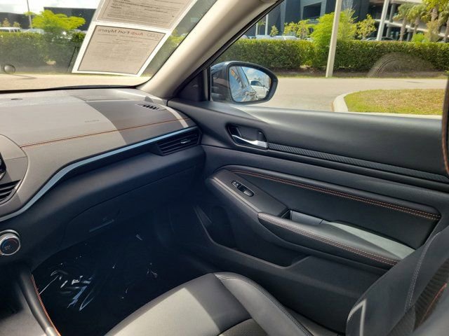 Used 2019 Nissan Altima 2.5 SR w/ SR Premium Package image 15