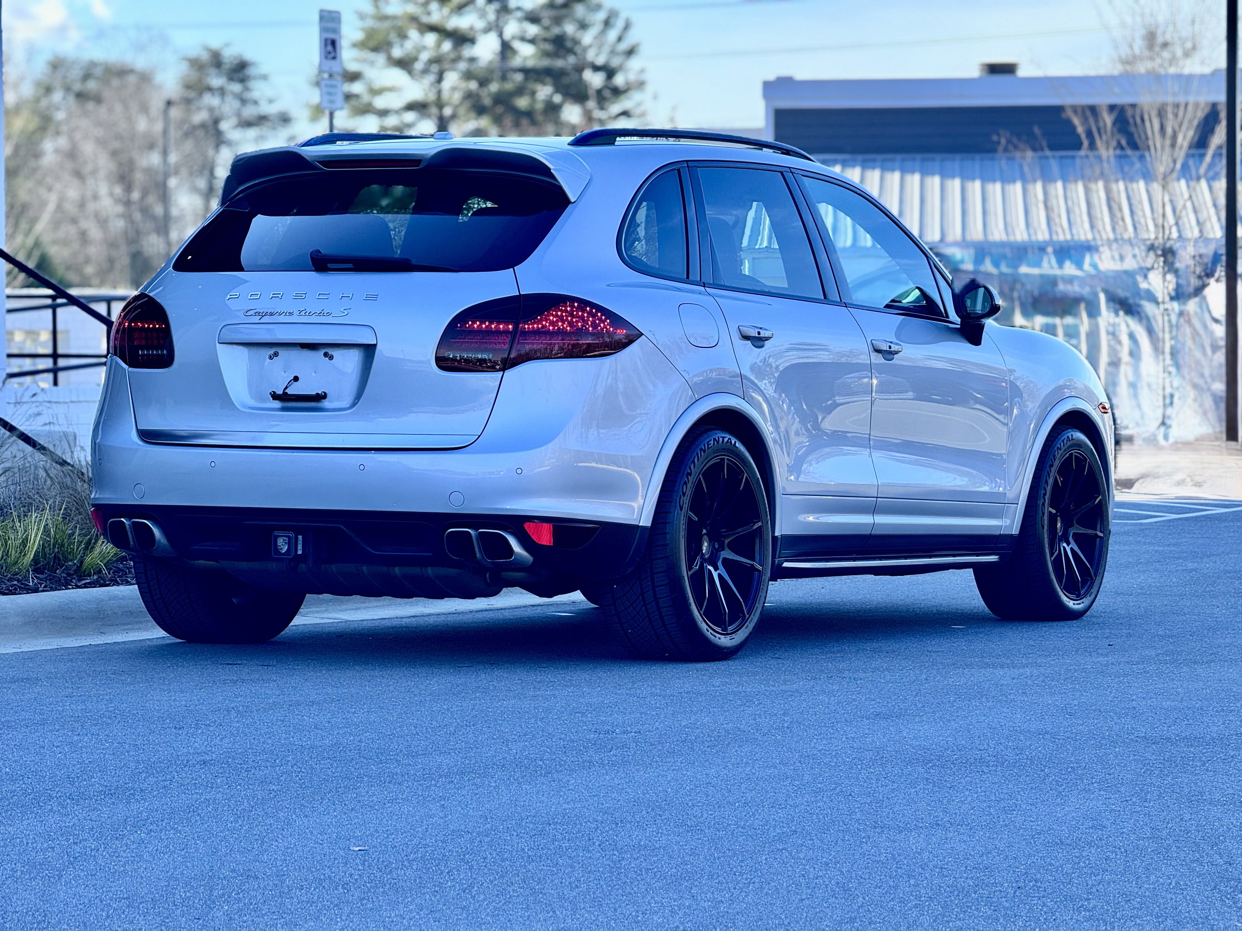 Used 2014 Porsche Cayenne Turbo S image 17