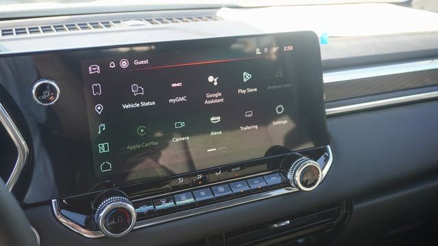 New 2025 GMC Canyon Elevation w/ Convenience Package image 27