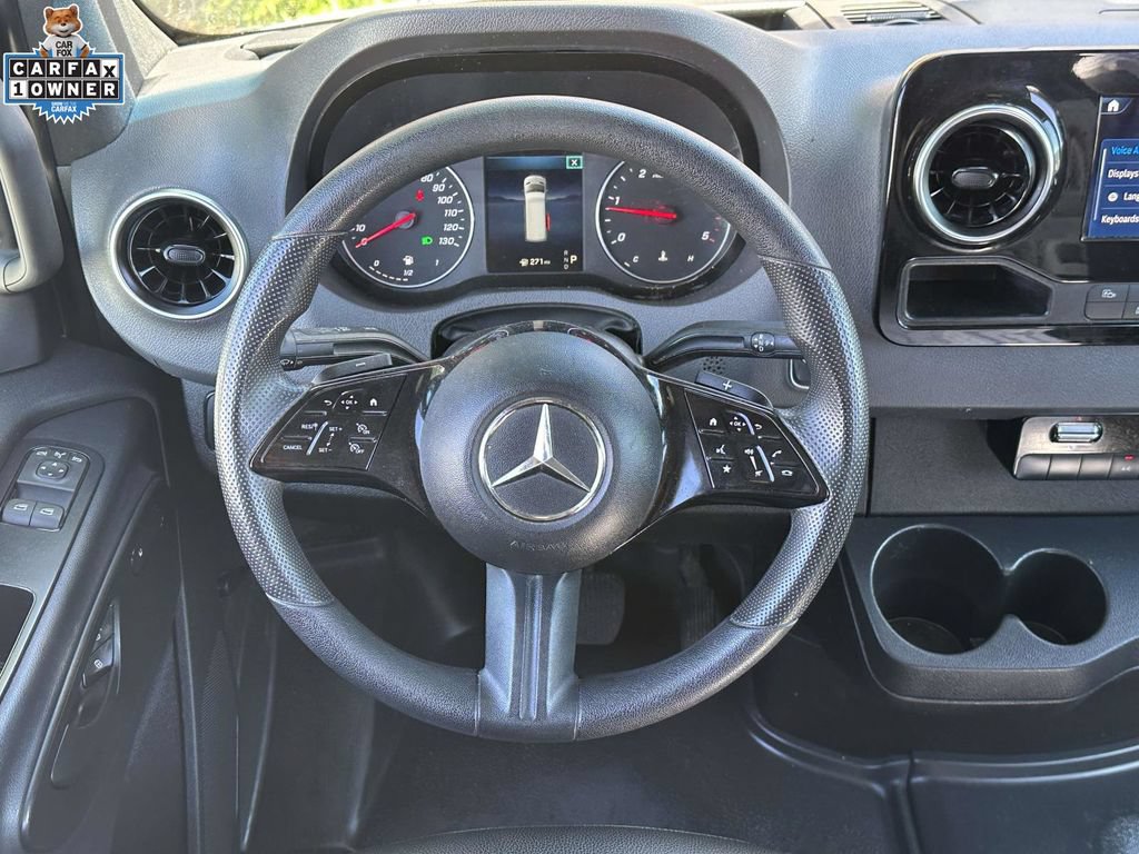 Used 2025 Mercedes-Benz Sprinter 2500 image 14