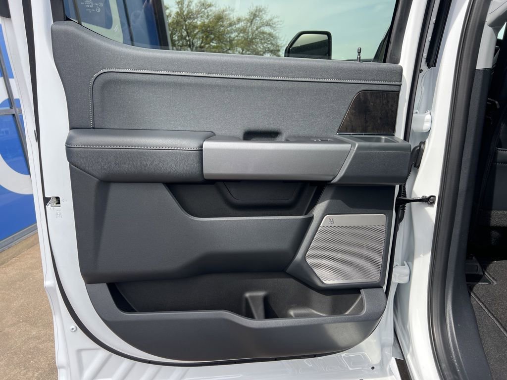 New 2026 Ford F250 Lariat w/ Chrome Package image 10