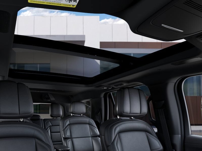 New 2027 Lincoln Navigator Reserve w/ Jet Appearance Package AWD/4WD image 22