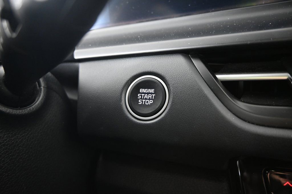 Used 2024 Kia Seltos SX image 32