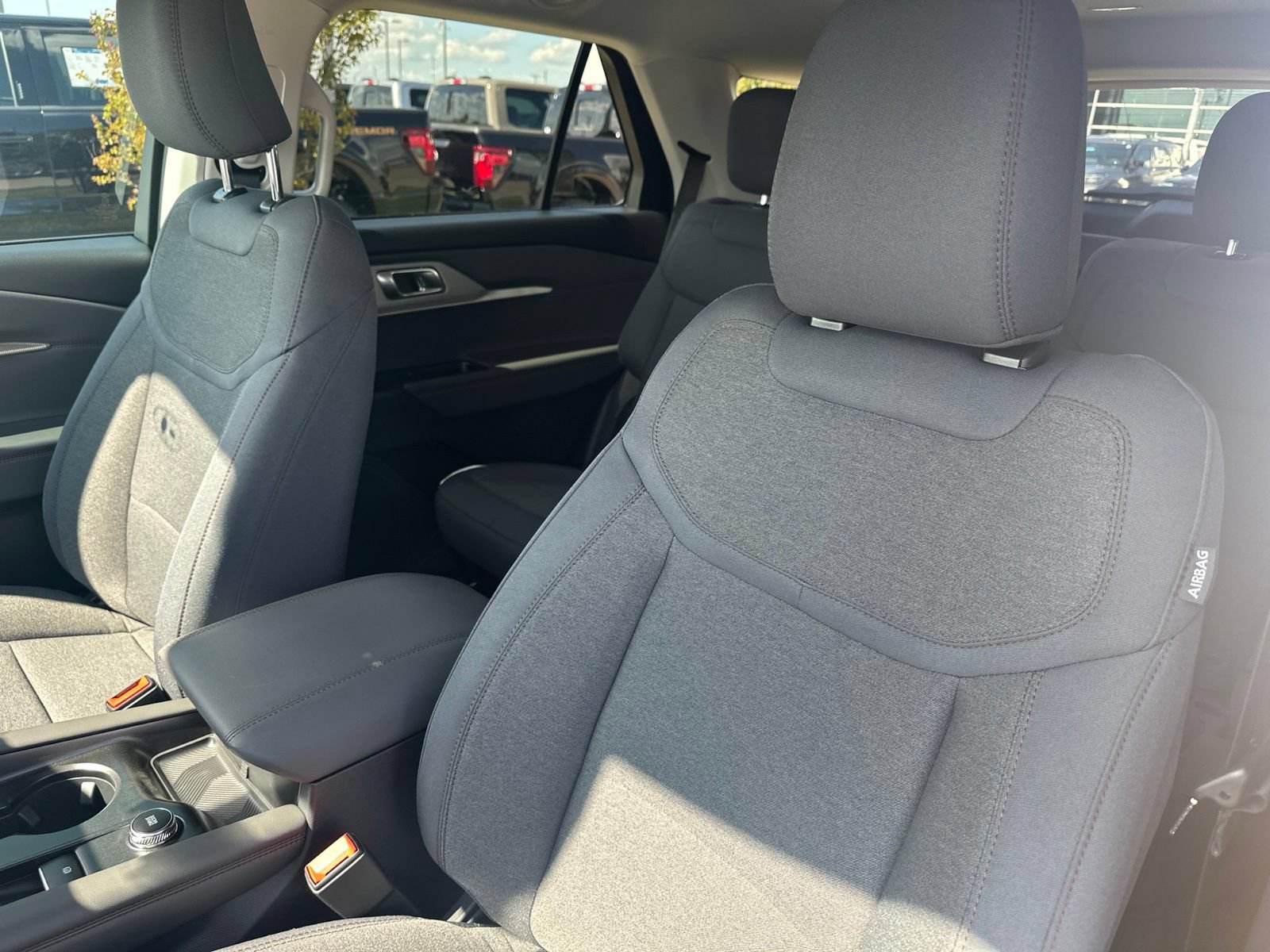 New 2026 Ford Explorer Active RWD image 18