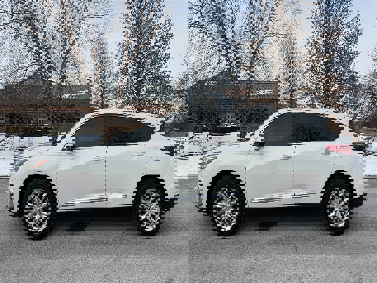 Used 2019 Acura RDX SH-AWD image 2