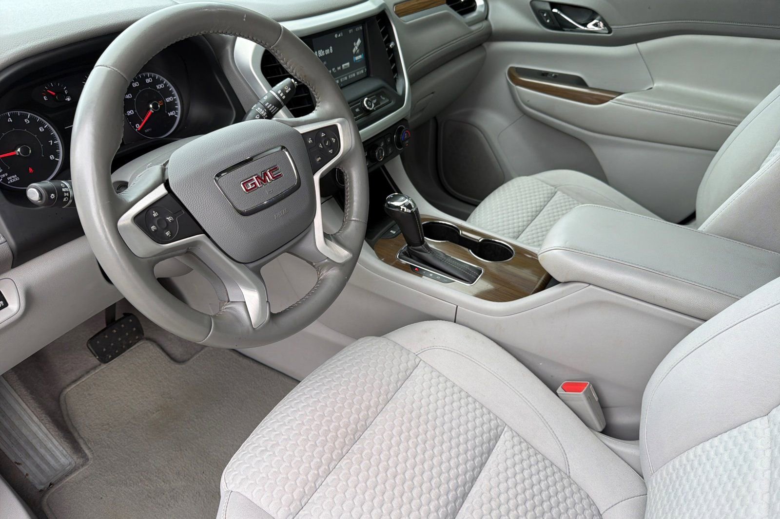 Used 2019 GMC Acadia SLE FWD image 7