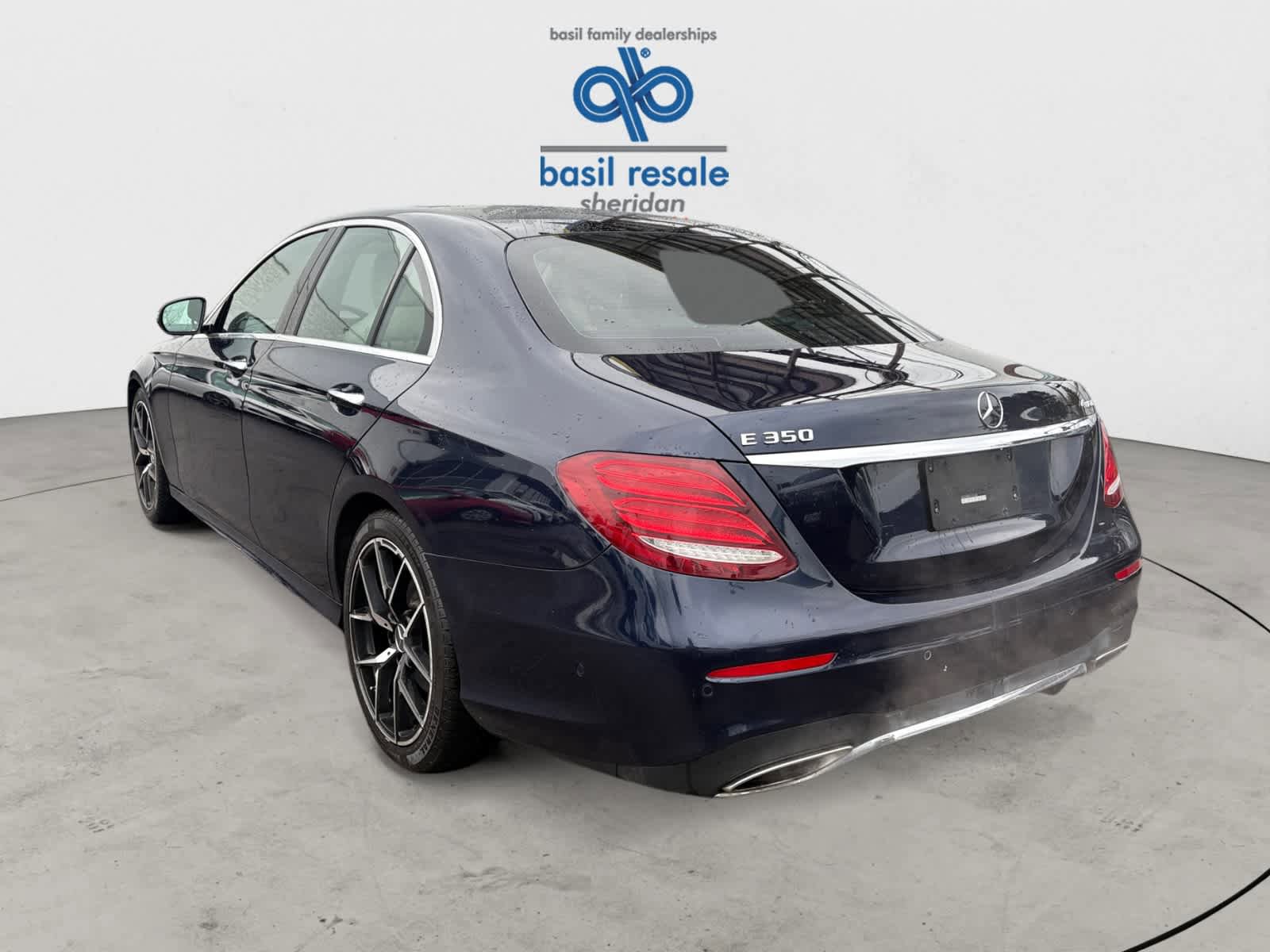 Used 2020 Mercedes-Benz E 350 4MATIC Sedan image 3