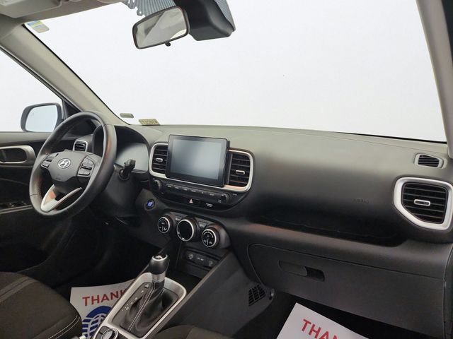 Used 2025 Hyundai Venue SEL FWD image 30