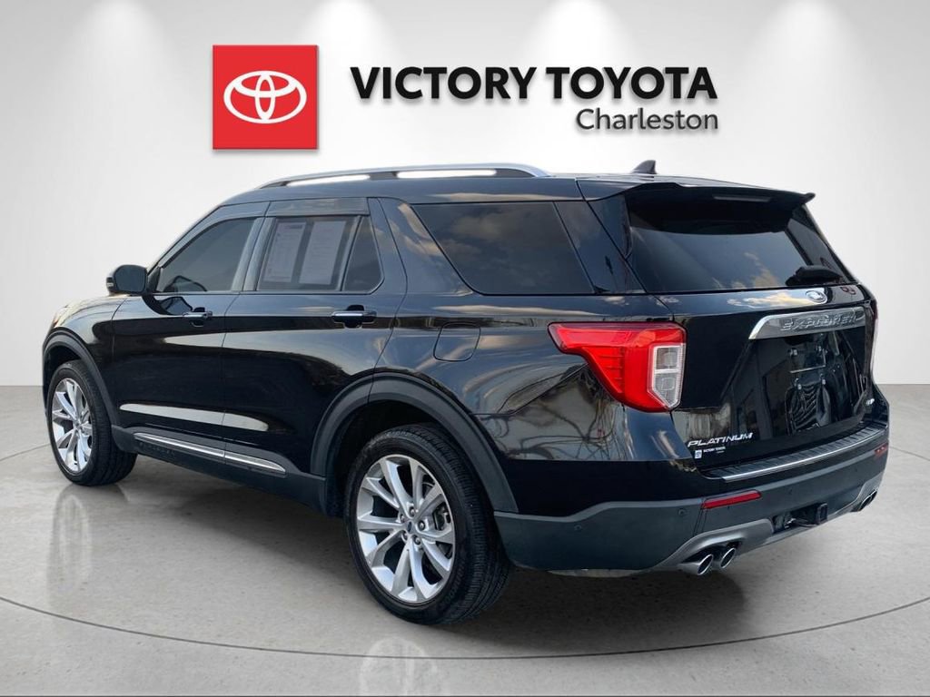 Used 2022 Ford Explorer Platinum w/ Equipment Group 601A image 3