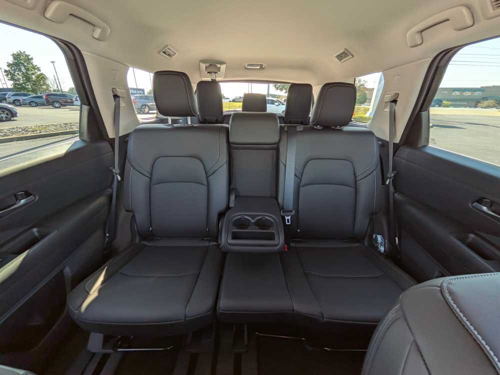 New 2026 Nissan Pathfinder SL AWD/4WD image 15