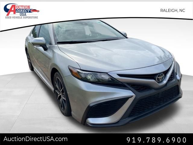 Used 2022 Toyota Camry SE
