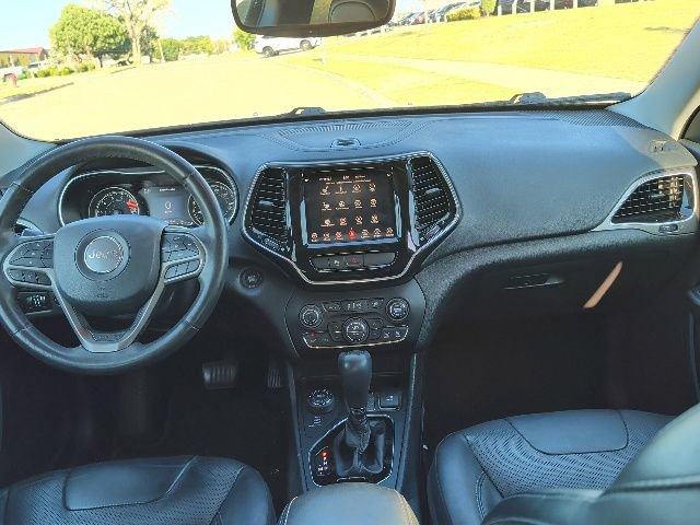 Used 2019 Jeep Cherokee Limited AWD/4WD image 12