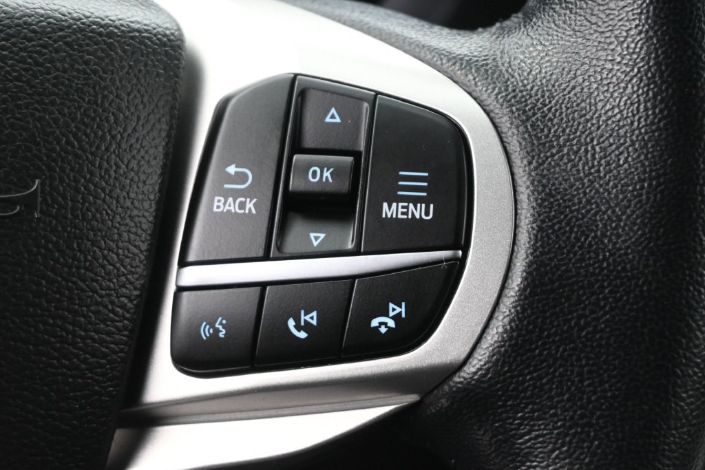 Used 2022 Ford Explorer Limited w/ Equipment Group 301A AWD/4WD image 8