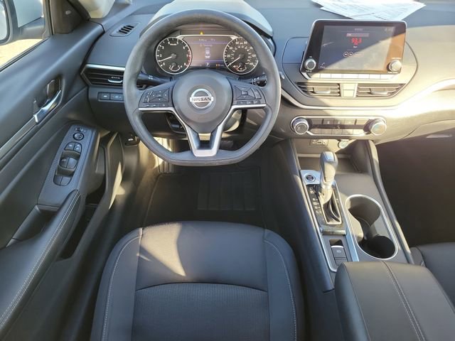 Used 2022 Nissan Altima 2.5 SV image 16