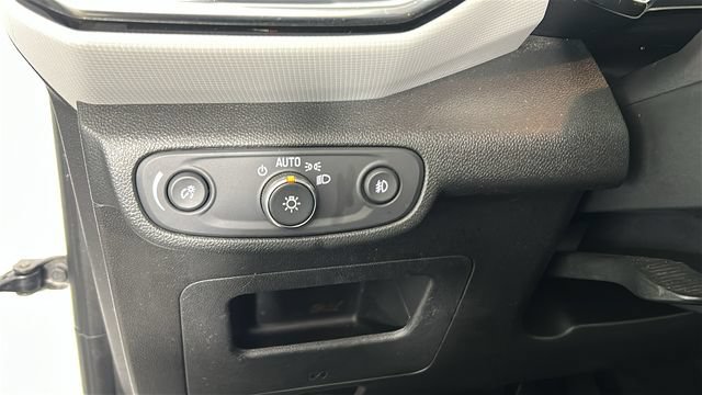 Used 2021 Chevrolet TrailBlazer LT w/ Sun and Liftgate Package FWD image 19