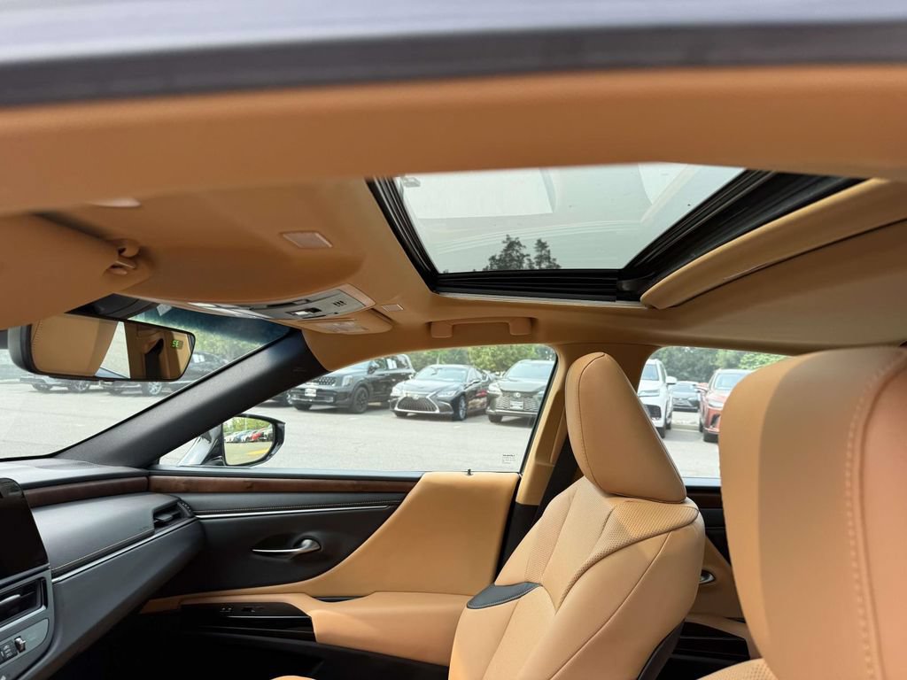 Used 2025 Lexus ES 350 w/ Premium Package FWD image 21