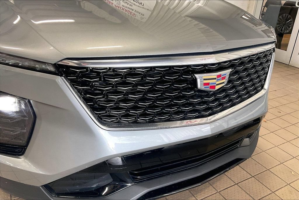Used 2025 Cadillac XT4 Premium Luxury FWD image 26