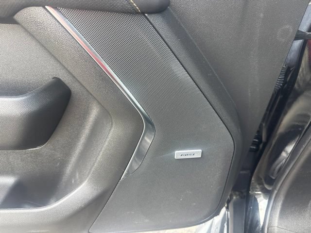 Used 2022 GMC Yukon AT4 AWD/4WD image 12