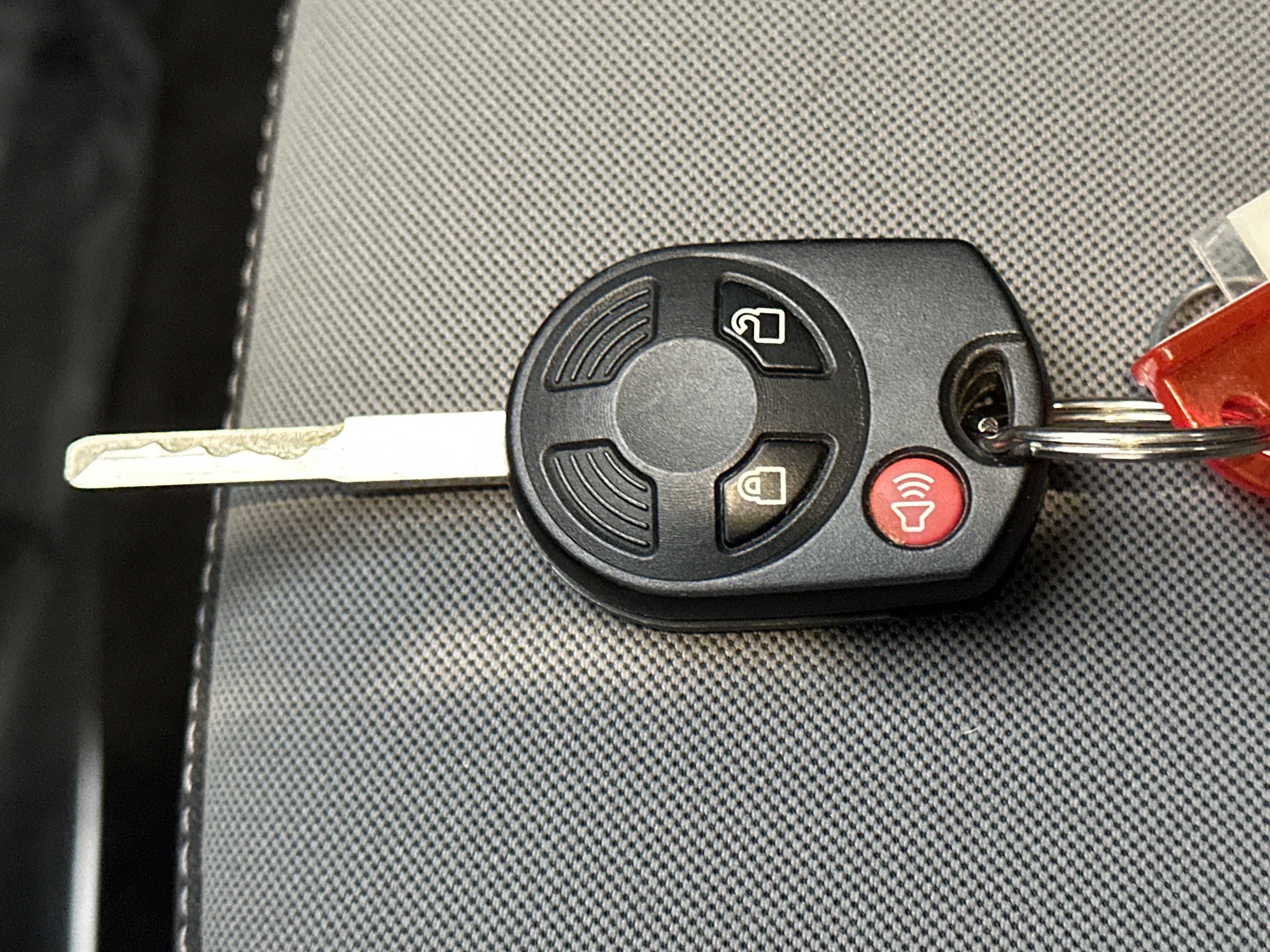 Used 2018 Ford Escape S FWD image 33