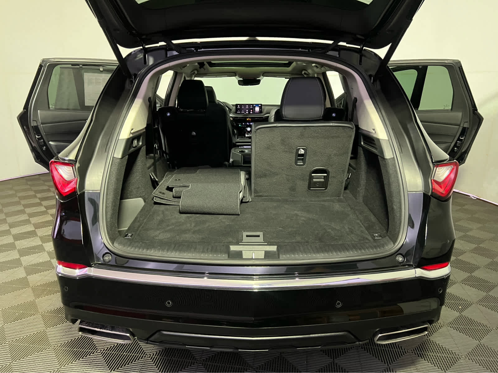 Certified 2023 Acura MDX SH-AWD w/ Technology Package image 27