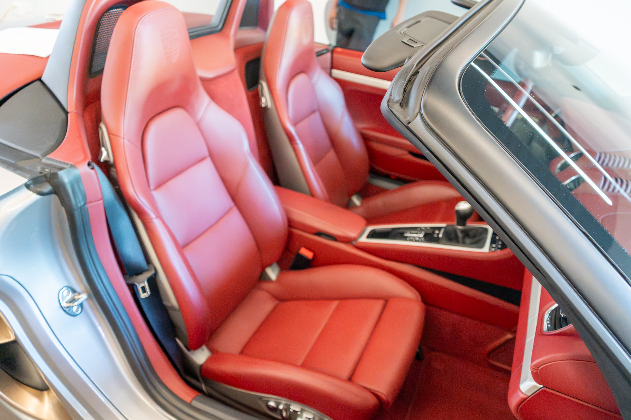 Used 2021 Porsche 718 Boxster RWD image 48