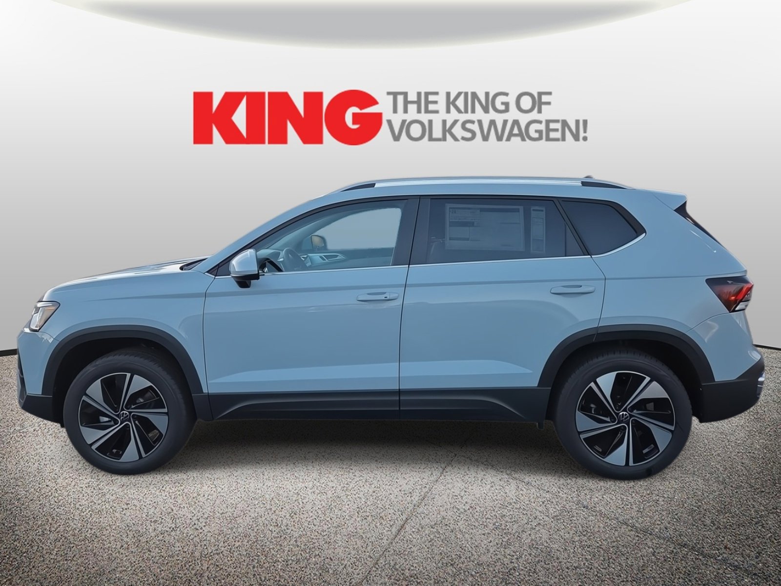 New 2026 Volkswagen Taos SE image 7