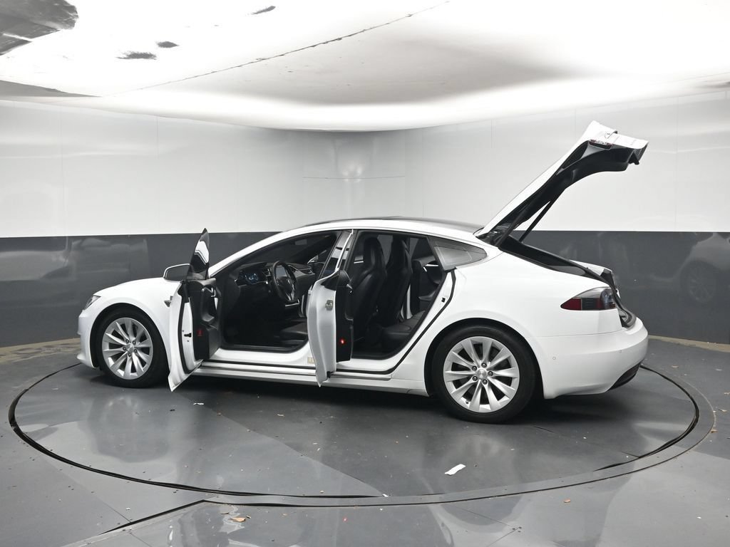 Used 2016 Tesla Model S 60D AWD/4WD image 45