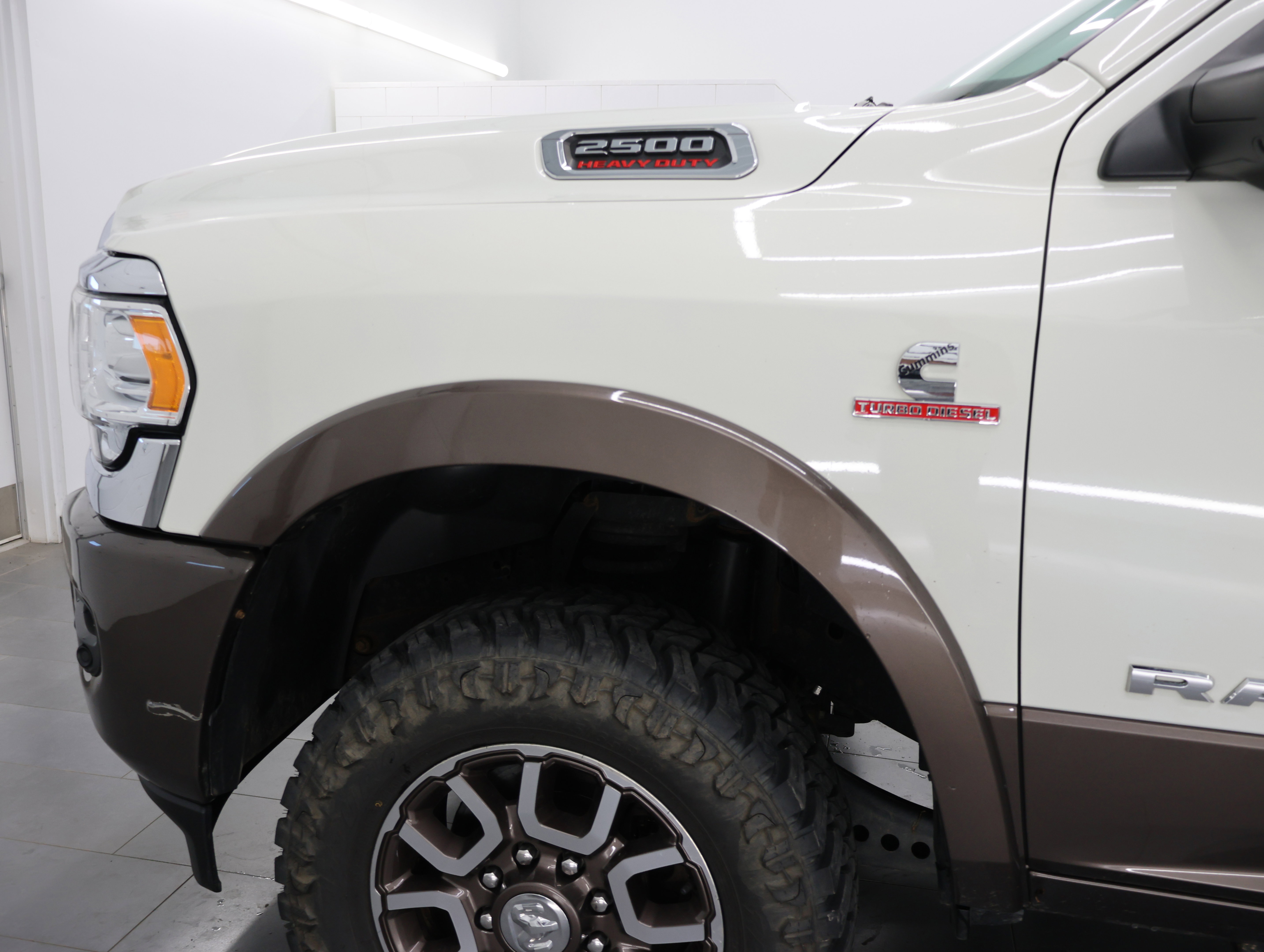 Used 2019 RAM 2500 Limited AWD/4WD image 39