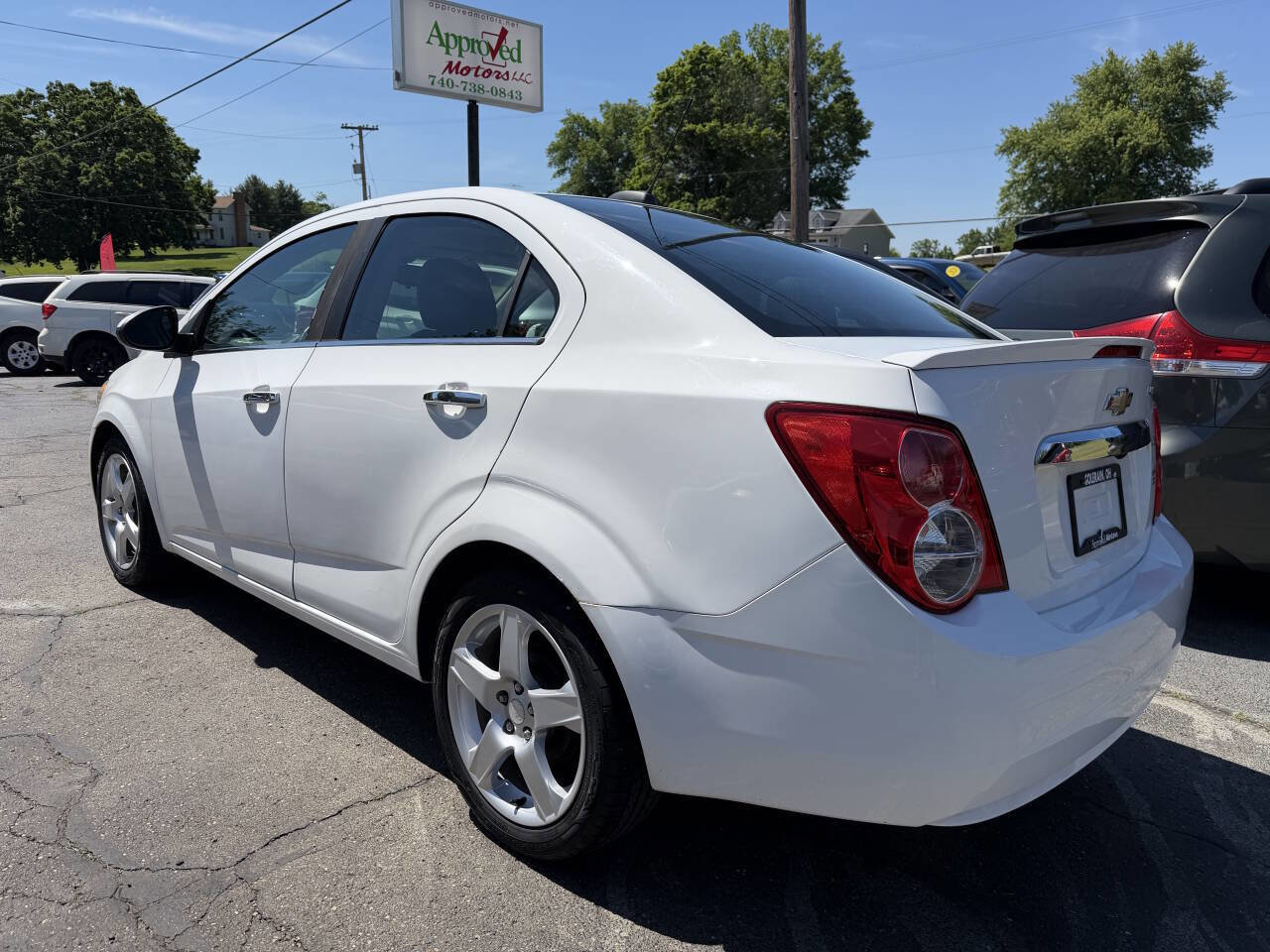 Used 2016 Chevrolet Sonic LTZ FWD image 4