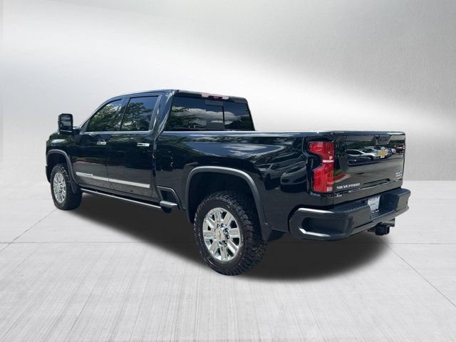 Used 2024 Chevrolet Silverado 2500 High Country w/ High Country Premium Package AWD/4WD image 8