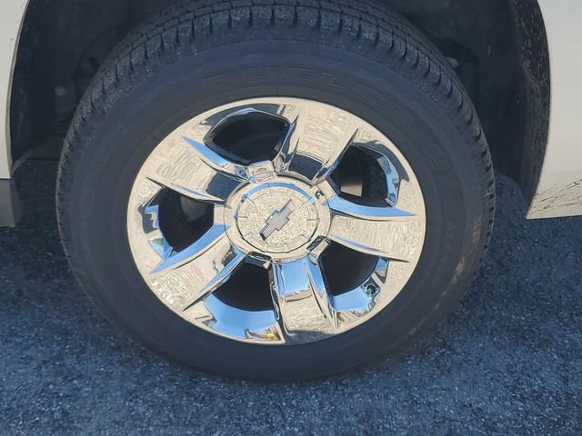 Used 2016 Chevrolet Suburban LTZ AWD/4WD image 35