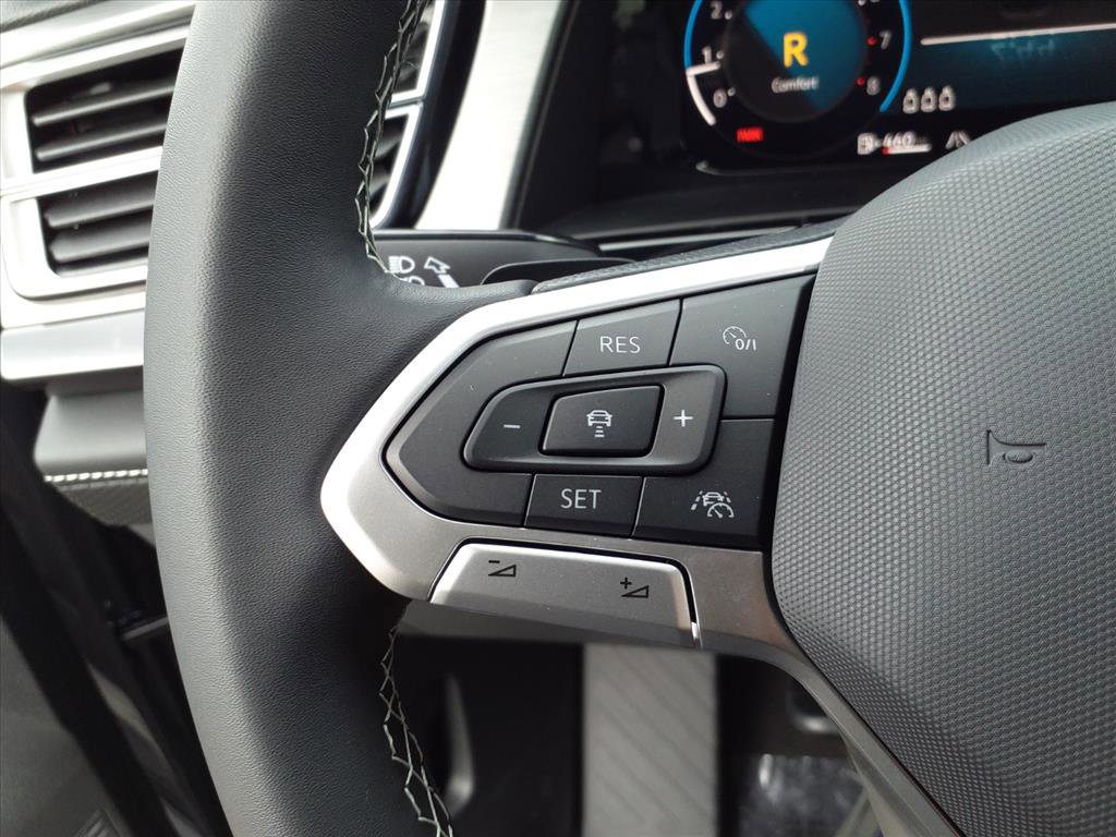 New 2026 Volkswagen Atlas Cross Sport SE image 19